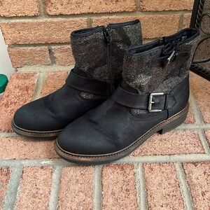 Sonoma Ankle Moto Boots, In excellent pre loved condition, size 8.5